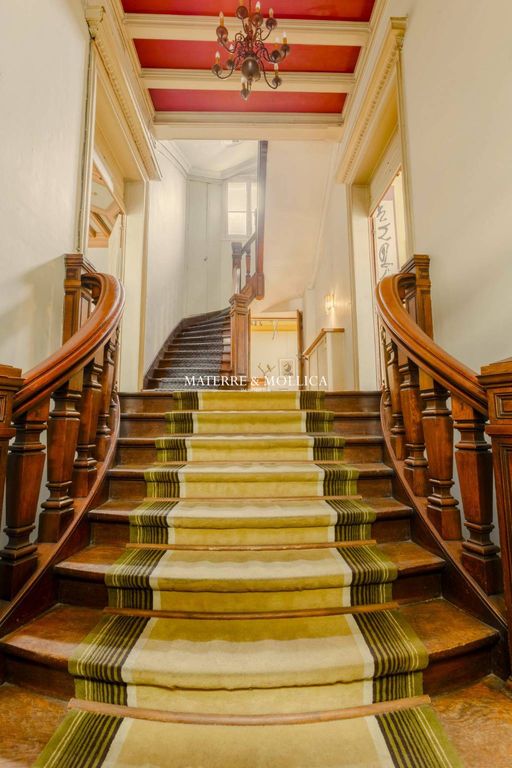 Villa T15 em Paris, France N.º 170237