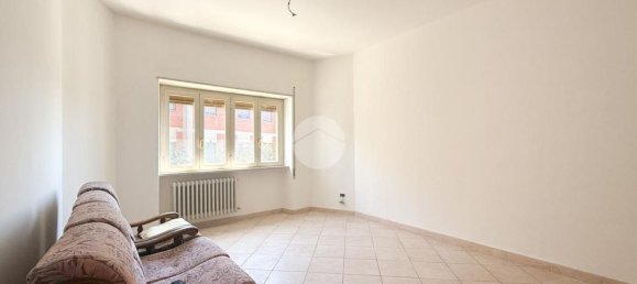 4 rooms Apartment in Avezzano, Italy No. 288187 6