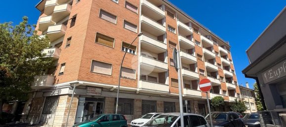 4 rooms Apartment in Avezzano, Italy No. 288187 2