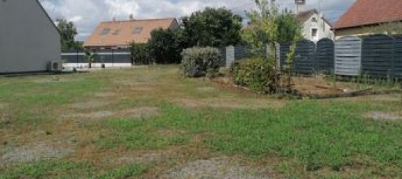 693m² Land in Sarthe, France No. 306705 3