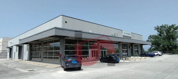 12-salle Propriété commerciale à Benevento, Italy No. 97515 2