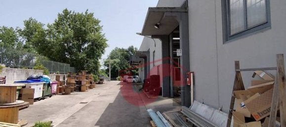 12-salle Propriété commerciale à Benevento, Italy No. 97515 24