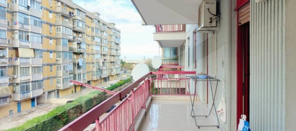 2 bedrooms Apartment in Bari, Italy No. 19689 8