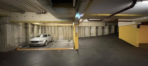 Parkplatz in Ottakring, Austria, Nr. 173056 4