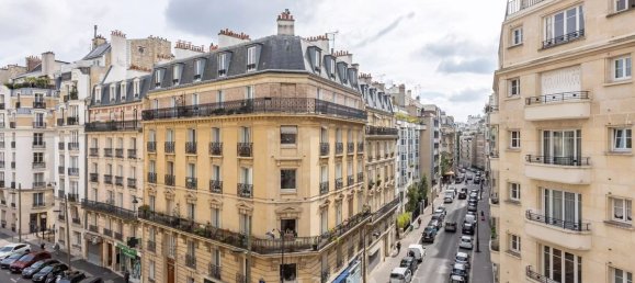 Apartamento de 3 dormitorios en Paris, France No. 166073 3