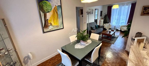 Casa de 2 dormitorios en Carrieres-sous-Poissy, France No. 167635 2