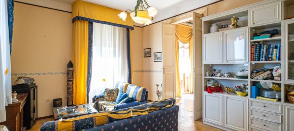 4 bedrooms Apartment in Giarre, Italy No. 53627 17