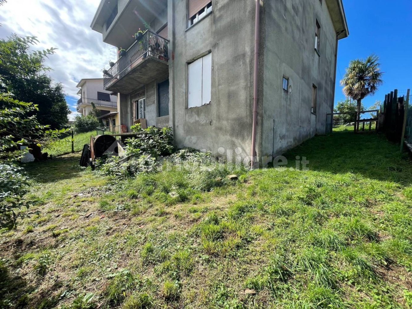 Дом с 4 комнатами в Лентате суль Севезо, Италия № 314295