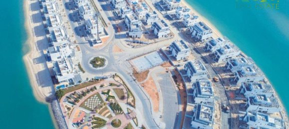 5 bedrooms Villa in Sharjah, UAE No. 25570 3