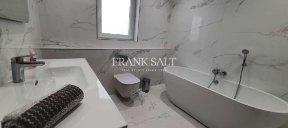 2 chambres Penthouse à Attard, Malta No. 10122 22