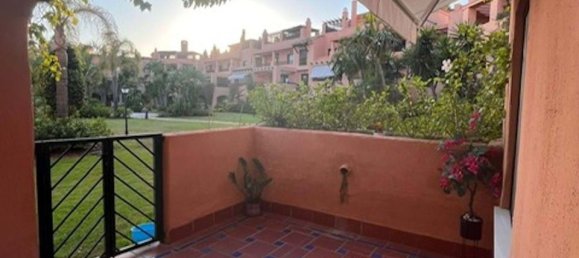2 bedrooms Apartment in Estepona, Spain No. 189601 2