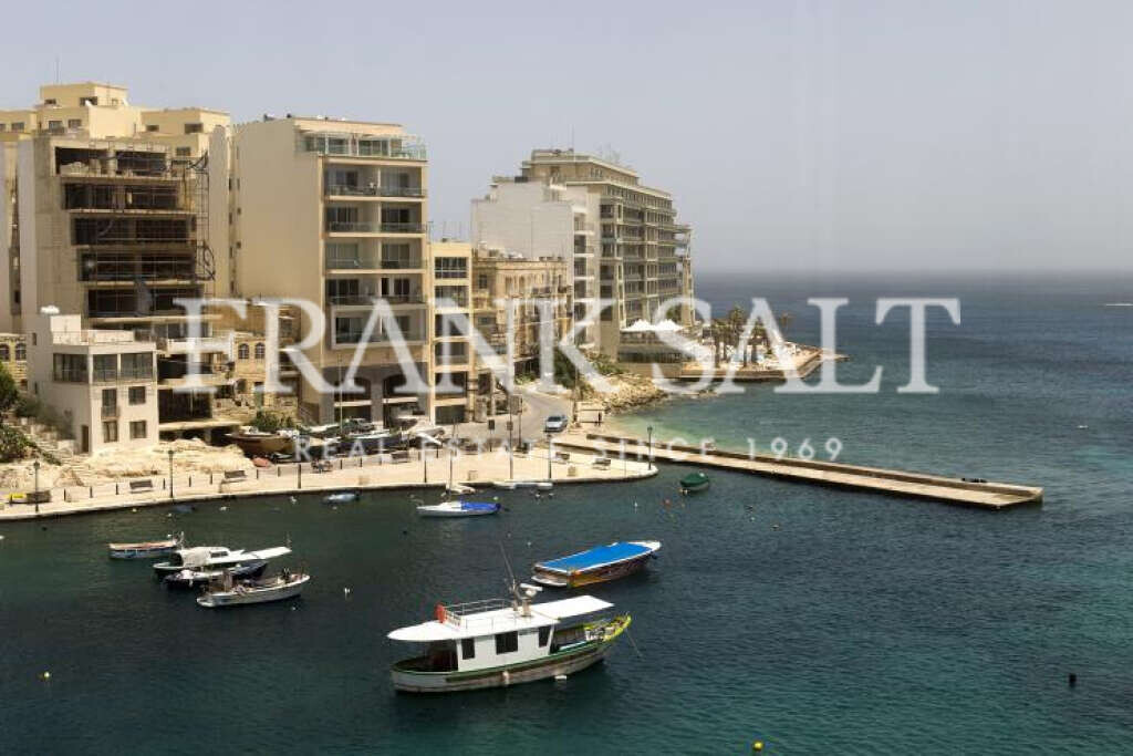 Apartamento T2 em Saint Julian's, Malta N.º 3230
