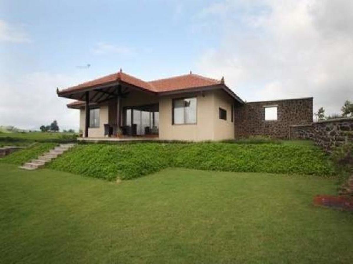 Земельный участок в Нойда, Индия № 36225