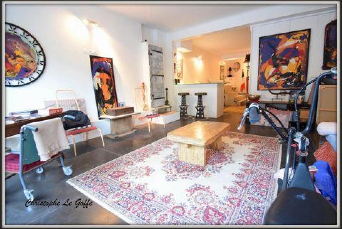 Studio in Cannes, France No. 14275