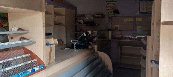 Propiedad comercial en Modena, Italy 42 m² No. 64625 6