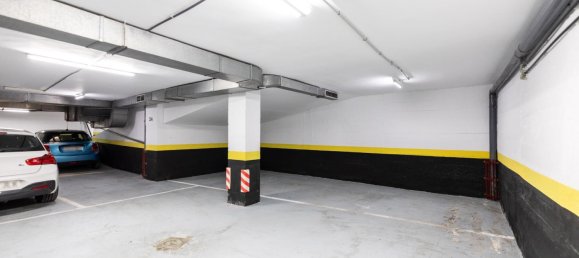 30m² Garage in Madrid, Spain No. 105738 2