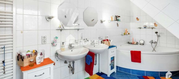 4 bedrooms House in Saalekreis, Germany No. 19460 64