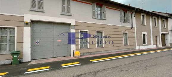 Квартира с 2 комнатами в Аббиатеграссо, Италия № 130429 13