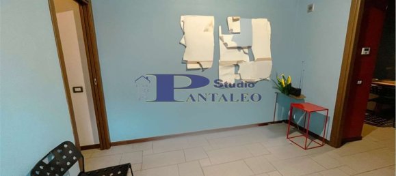 Квартира с 2 комнатами в Аббиатеграссо, Италия № 130429 3