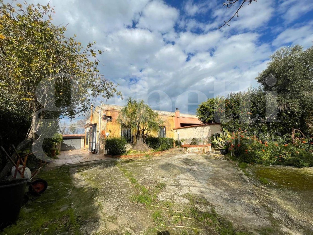 5 bedrooms Villa in Syracuse, Italy No. 242412