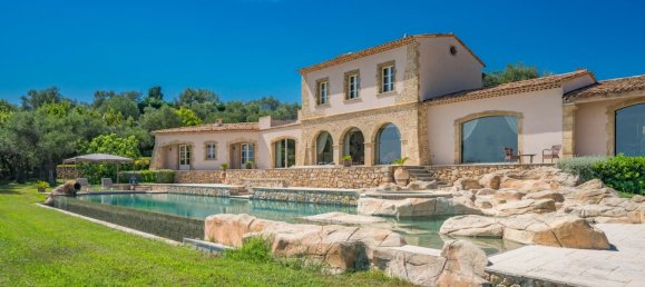 5 bedrooms Villa in Chateauneuf-Grasse, France No. 38164 3