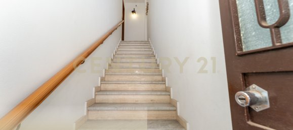 Здание с 3 спальнями в Трекастаньи, Италия № 316926 18