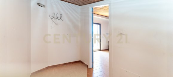 Здание с 3 спальнями в Трекастаньи, Италия № 316926 49