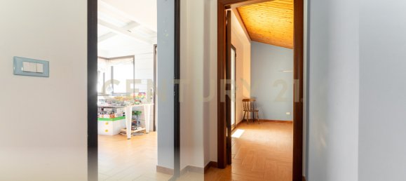 Здание с 3 спальнями в Трекастаньи, Италия № 316926 43