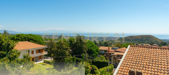 Здание с 3 спальнями в Трекастаньи, Италия № 316926 22