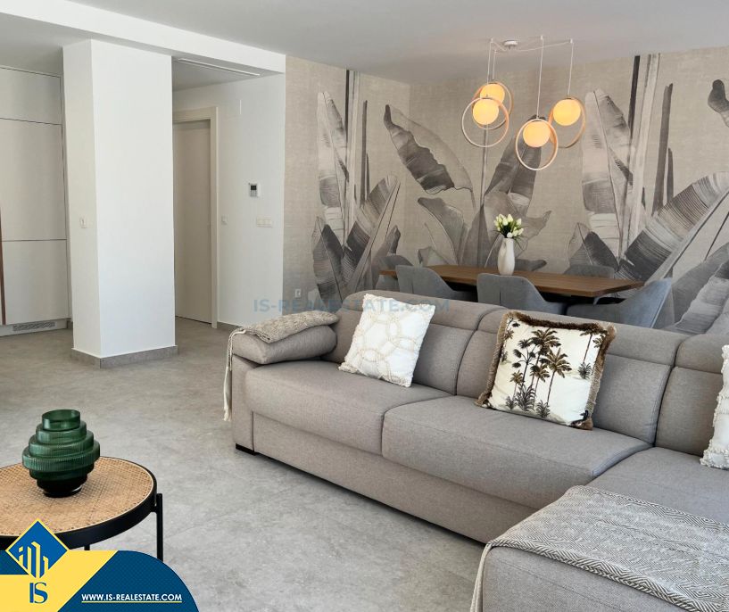 Apartamento T3 em Torrevieja, Spain N.º 212375