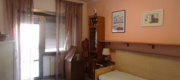 4 rooms Apartment in Rome, Italy No. 8829 30