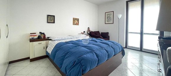 4 rooms Apartment in Bregnano, Italy No. 92656 4