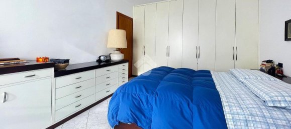 4 rooms Apartment in Bregnano, Italy No. 92656 16