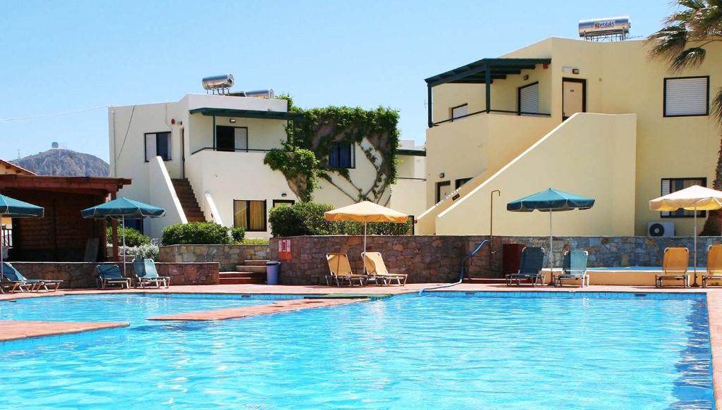 38 rooms Townhouse in Heraklion, Greece No. 56470