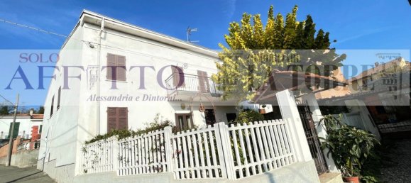 7 rooms House in Pietra Marazzi, Italy No. 289353 2