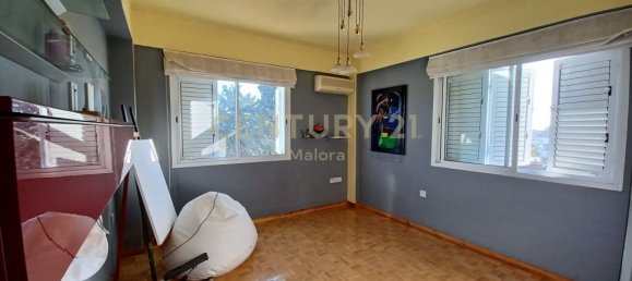 3 bedrooms Apartment in Limassol, Cyprus No. 453 15