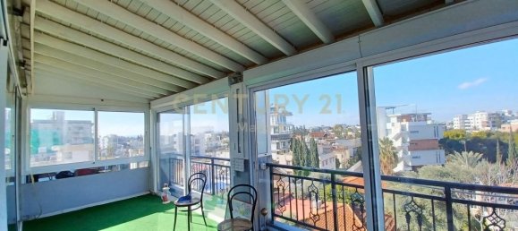 3 bedrooms Apartment in Limassol, Cyprus No. 453 13