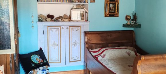 Дом с 6 спальнями в Варалло, Италия № 323366 8