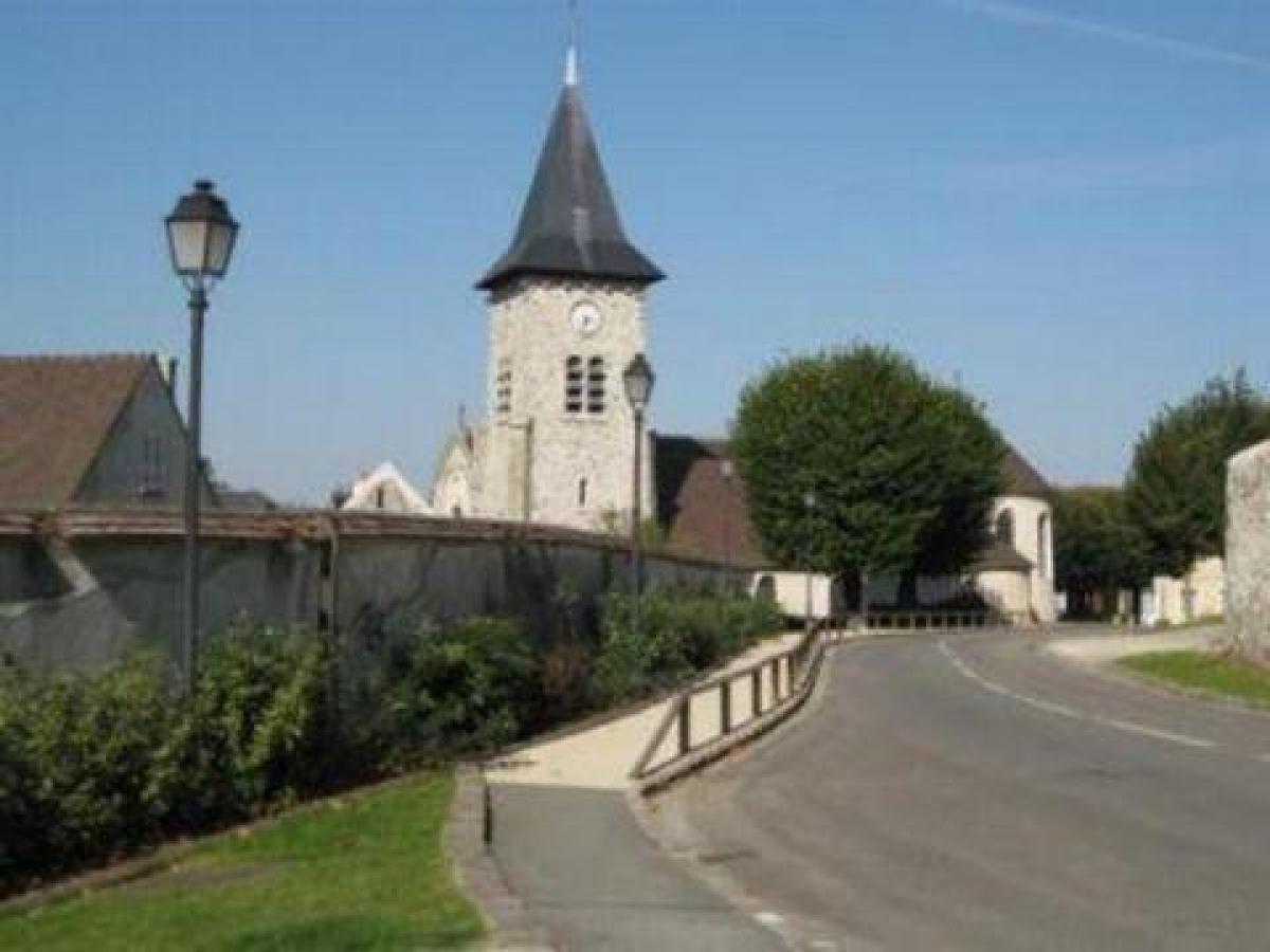 3 bedrooms Condo in Coupvray, France No. 26147