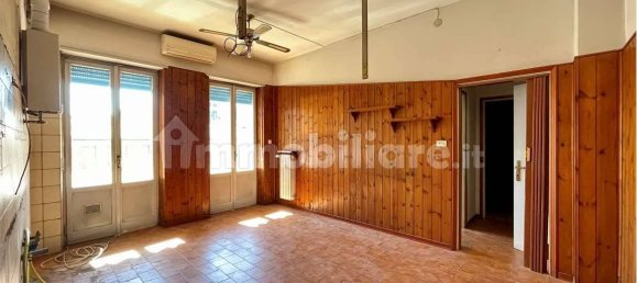 1 bedroom Apartment in Verona, Italy No. 360598 5