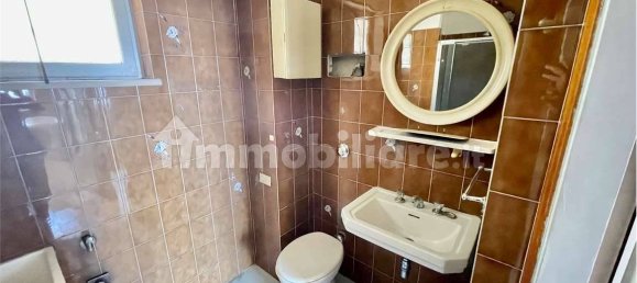 1 bedroom Apartment in Verona, Italy No. 360598 12