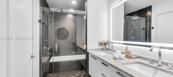 2 dormitorios propiedad comercial en alquiler en Miami, Miami-Dade, Florida, USA № 615020 21