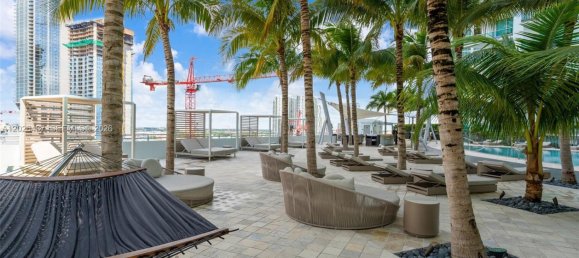 2 dormitorios propiedad comercial en alquiler en Miami, Miami-Dade, Florida, USA № 615020 9