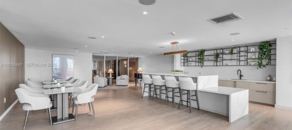 2 dormitorios propiedad comercial en alquiler en Miami, Miami-Dade, Florida, USA № 615020 5