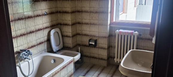 7 rooms Apartment in Campobasso, Italy No. 286517 5