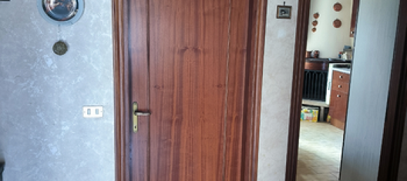 7 rooms Apartment in Campobasso, Italy No. 286517 6