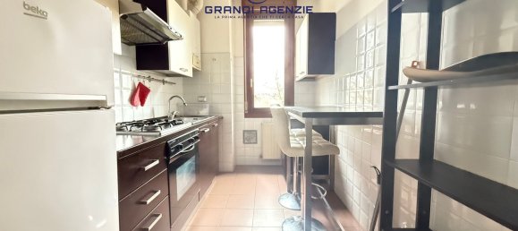 3 rooms Apartment in Parma, Italy No. 20875 5