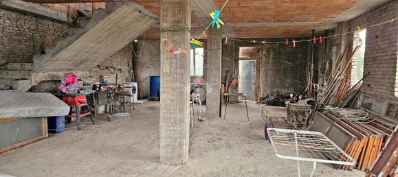 5 rooms Building in Saludecio, Italy No. 377110 19