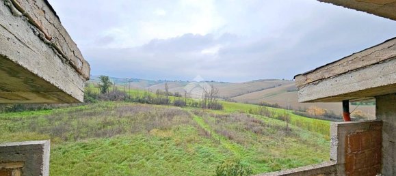 5 rooms Building in Saludecio, Italy No. 377110 27