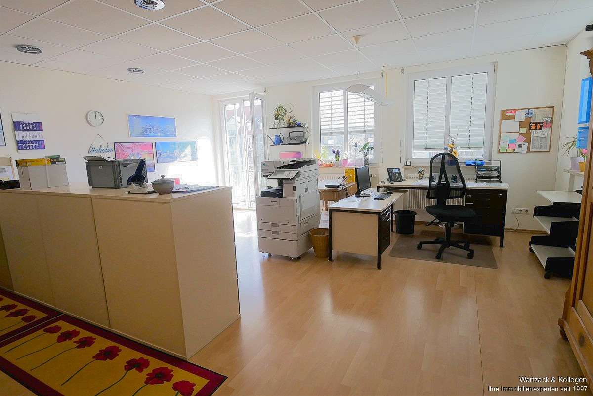78m² Office in Roth, Germany No. 277041